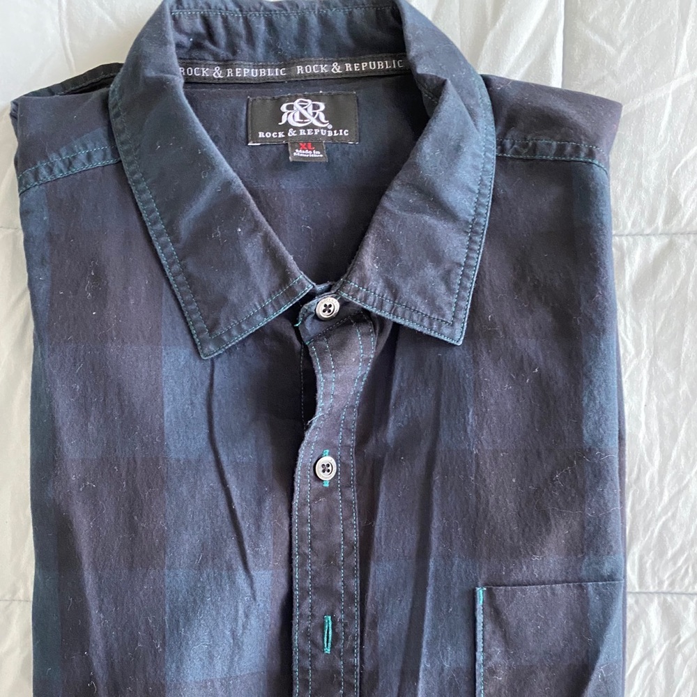💖3/$20 Rock and Republic Long Sleeve Button Down!